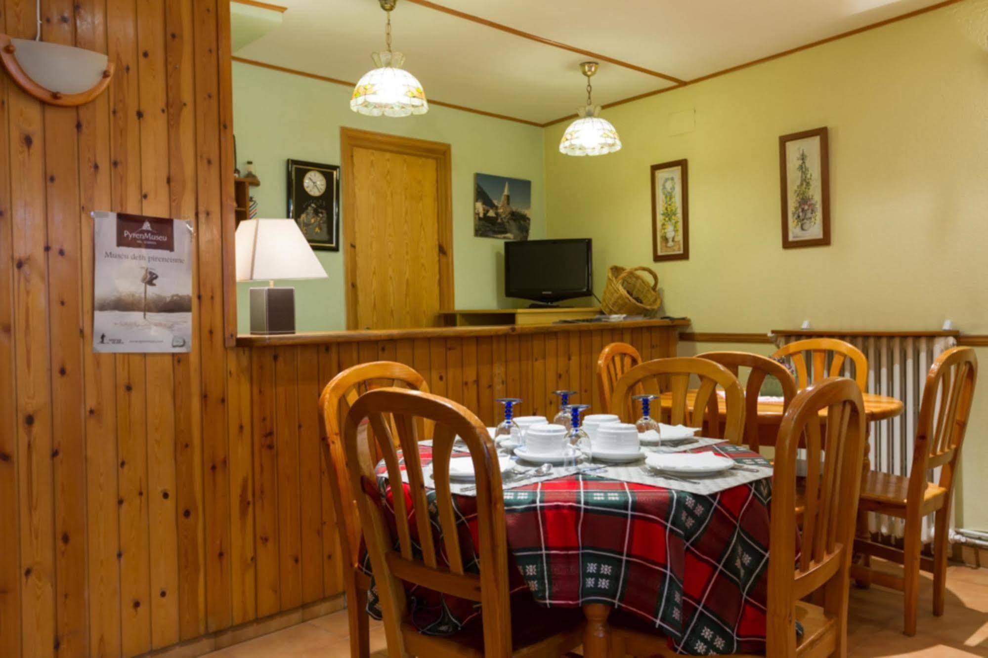 Hostal Aiguamog Salardu Ngoại thất bức ảnh