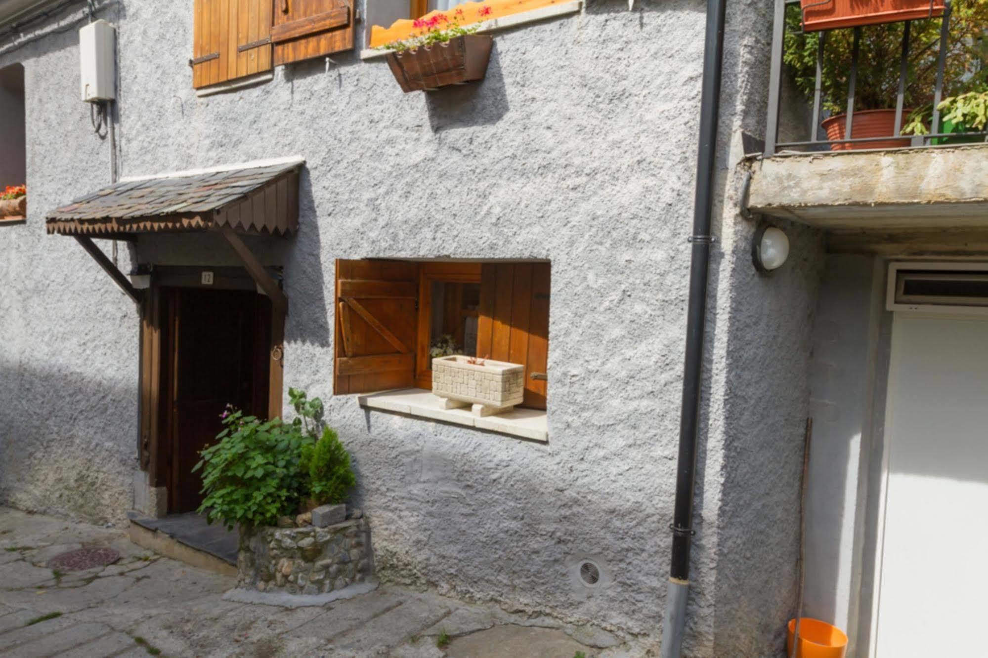 Hostal Aiguamog Salardu Ngoại thất bức ảnh